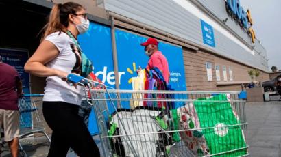 Mayor centro comercial chileno reabre tras 5 meses de confinamiento por COVID