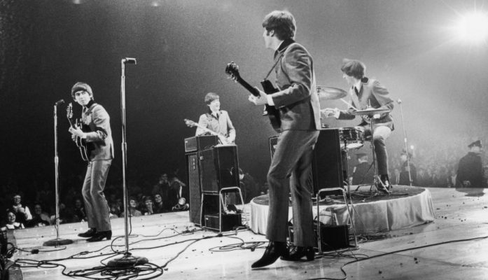 The Beatles invitan a un karaoke global con «Yellow Submarine»