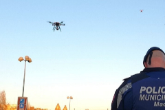 Drones con altavoces avisan a la gente de Madrid que permanezca en casa