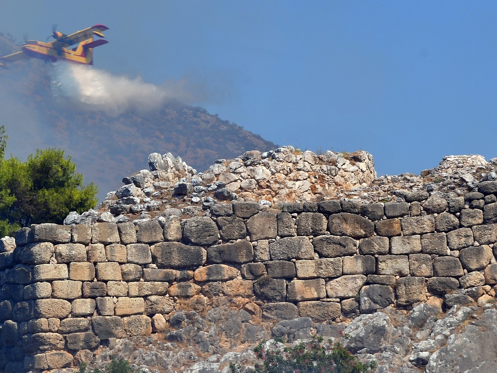 El sitio arqueológico de Micenas escapa de quedar destruido en un incendio