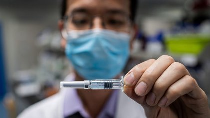 Desarrollan posible vacuna contra el coronavirus genera anticuerpos y es «segura»