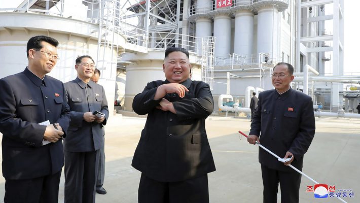 Kim Jong-un reaparece y zanja rumores sobre la supuesta gravedad de su estado
