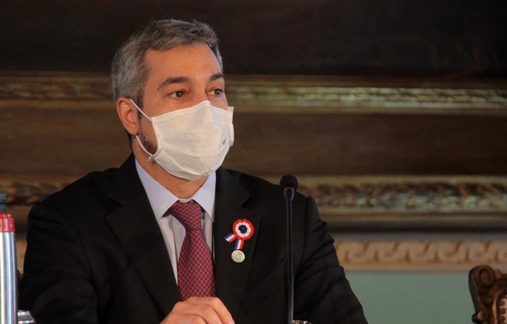 Abdo suspende sus actividades en Misiones por una “pequeña indisposición”