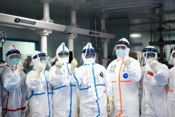 Brote de coronavirus llega a las cárceles en China e Italia