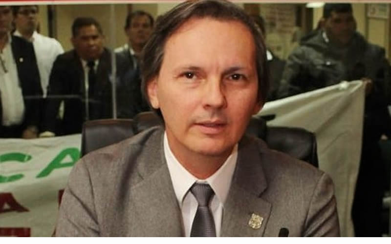 Concejal ratifica denuncia contra Óscar Rodríguez por supuesta sobrefacturación en compra de cementos