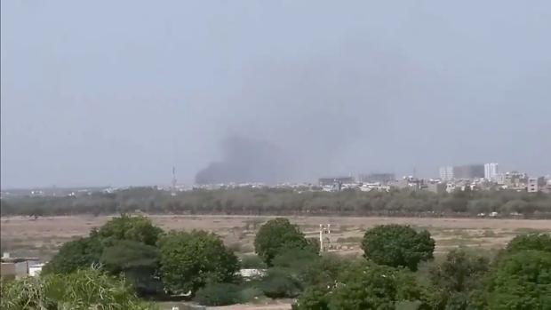 Al menos ocho muertos en el accidente de un avión de pasajeros en Pakistán