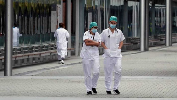 España estudia la prevalencia de la COVID-19 y prepara el desconfinamiento