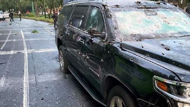 Dos escoltas mueren en atentado contra jefe de Seguridad de Ciudad de México