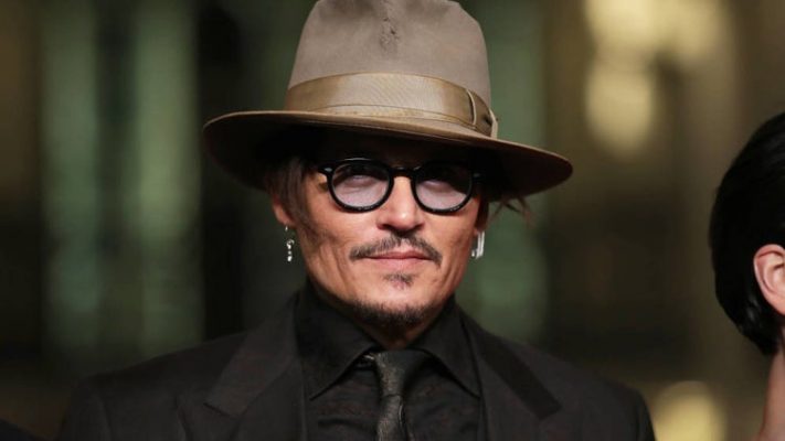 Johnny Depp se estrena en Instagram hablando del coronavirus y arrasa