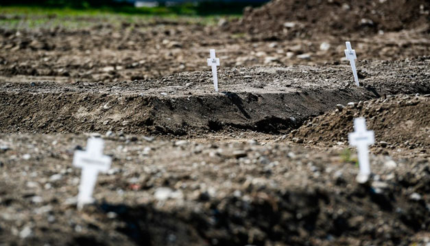Un cementerio en Milán acoge a las víctimas del coronavirus que nadie reclama