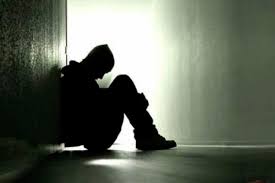 Los suicidios en Japón aumentan un 16 % en la segunda ola de COVID-19, sobre todo en amas de casa y niños