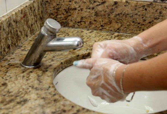 Instan a seguir con el cumplimiento de los protocolos sanitarios: «A ningún paraguayo le va a gustar entrar en un retroceso de fases»