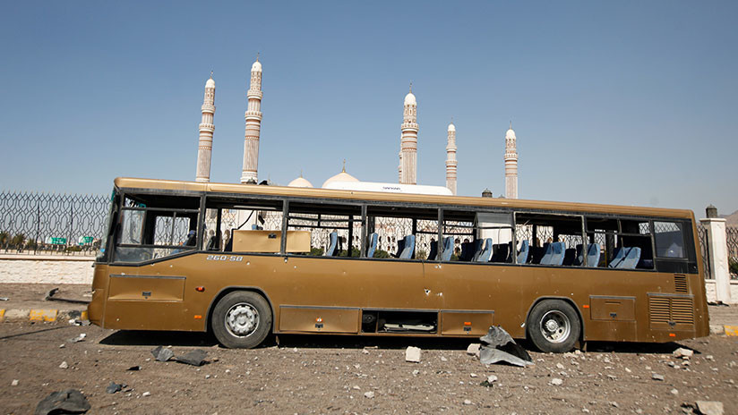 Decenas de muertos y heridos por bombardeo contra un bus con niños en Yemen