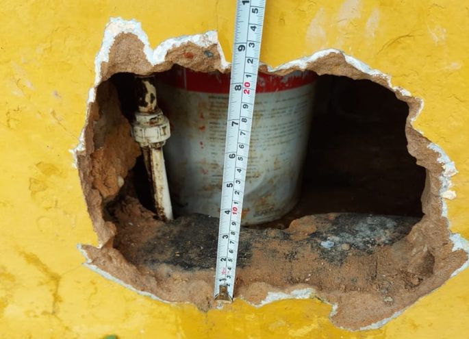 Cavaron un boquete, taparon con terciada y planeaban fugarse a la noche, pero la idea fue frustrada por otro recluso delator