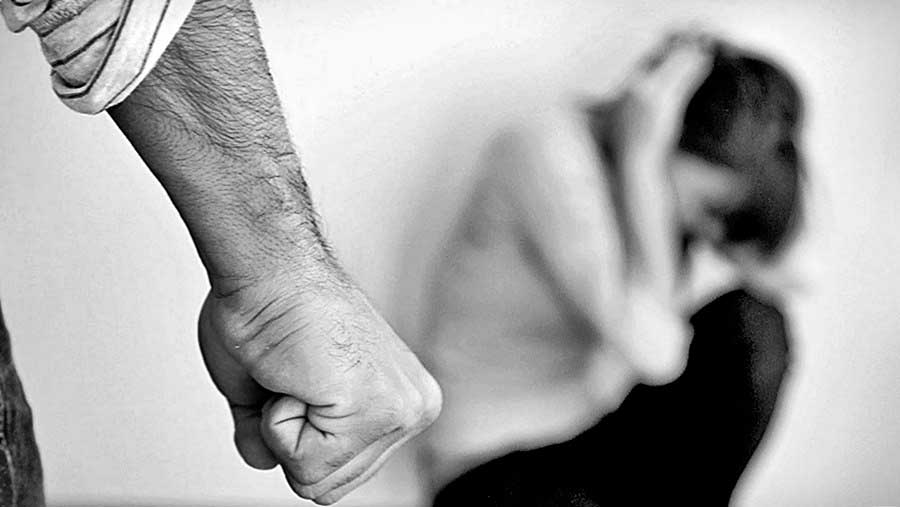 Itá: Imputan a un hombre que habría golpeado brutalmente a su pareja con palo de escoba