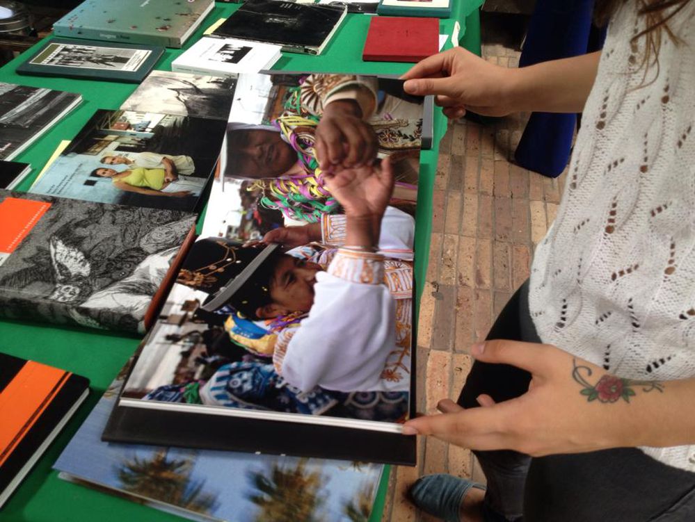 Fotógrafos donarán acervo de libros a la Manzana de la Rivera