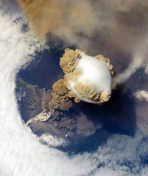 Suben a 25 los muertos por la erupción del volcán de Fuego en Guatemala