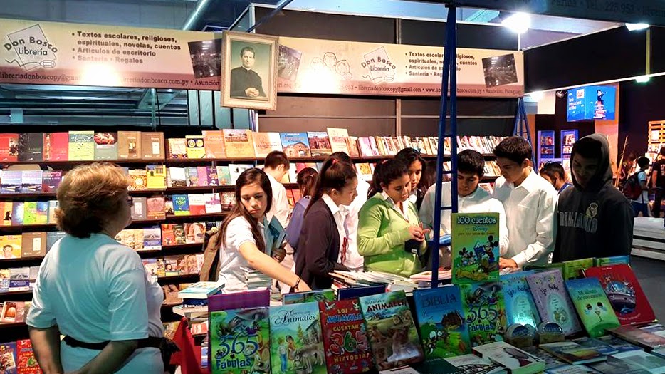 Presentaciones de libros y encuentros con autores en la FIL