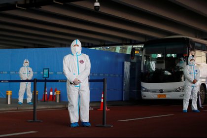 China: un equipo de la OMS visita el hospital de los primeros casos de coronavirus