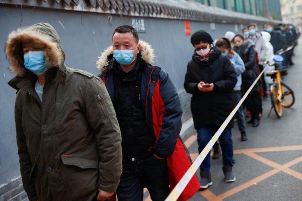 Hisopados anales: la nueva técnica aplicada en China para detectar el COVID-19