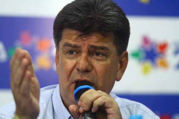 Liberales se convocan frente al PLRA para acompañar a Alegre: “Si van a llevarlo preso que vengan a buscarlo como hacían en la dictadura”