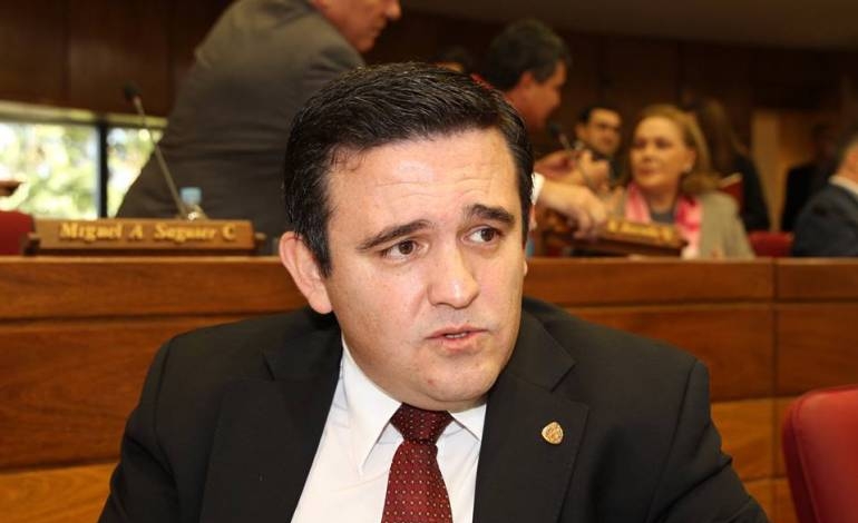 Petta responde a Morínigo y sostiene que le remitirá informes de instituciones intervenidas: «Va a tener que cambiar un poco de opinión»