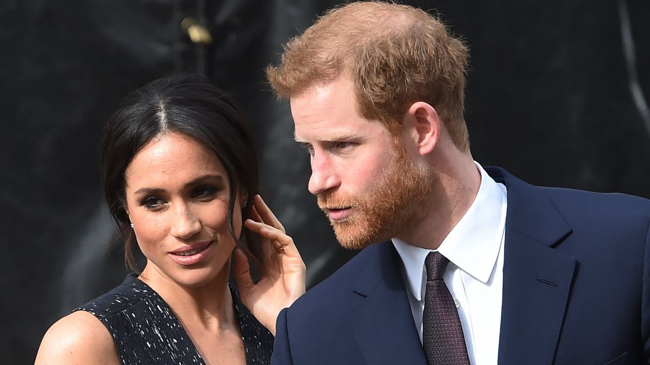 Harry y Meghan darán un «paso atrás» como miembros de la realeza británica