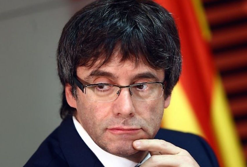 Puigdemont pacta con los republicanos de ERC ser presidente catalán de nuevo
