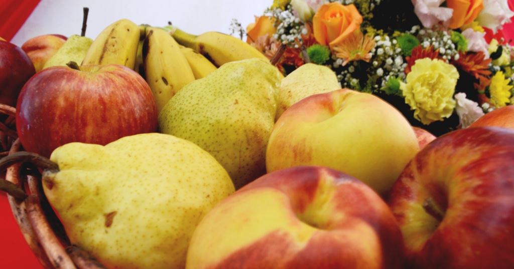Recomiendan el consumo diario de frutas y verduras para un futuro saludable