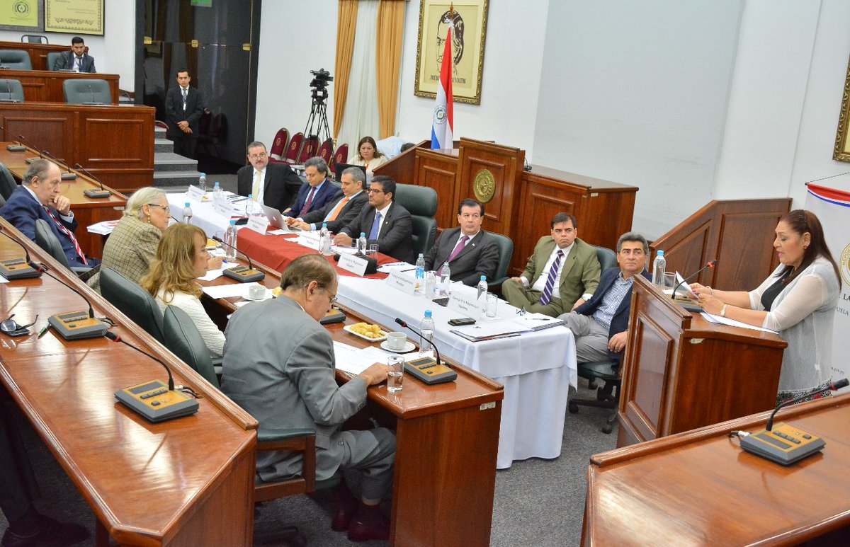 Finalizó primera semana de audiencias de postulantes para ministro de la Corte