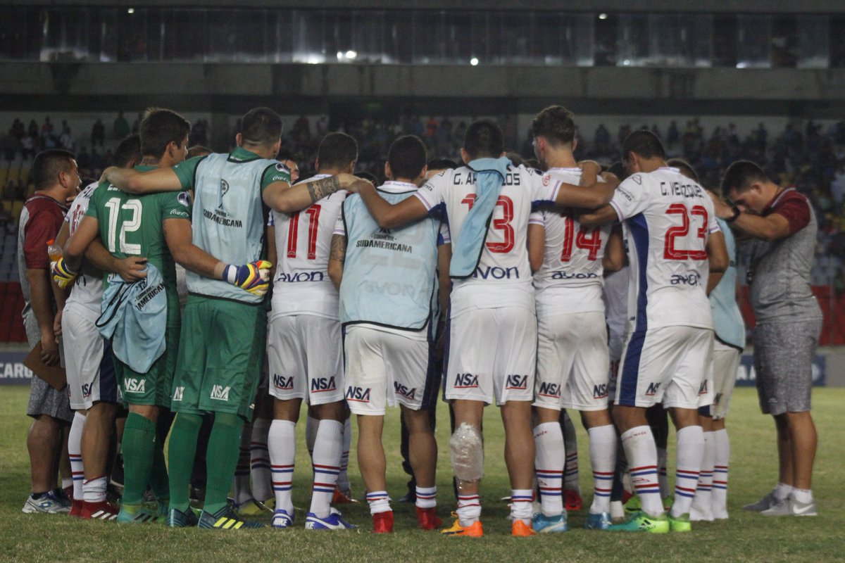 Empate entre Nacional y Libertad favorece al Decano