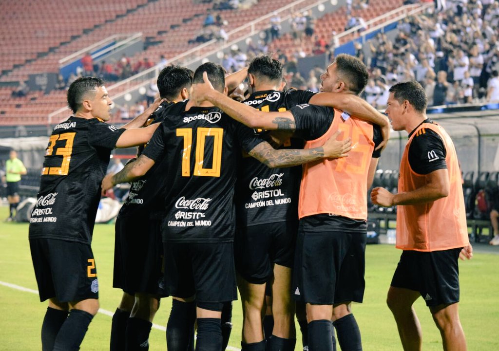 El campeón arrancó el Clausura con una victoria