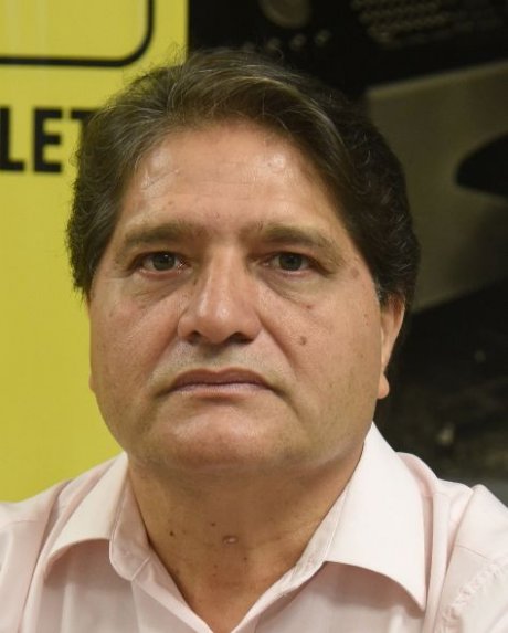 Pedro Almada Galeano: abogado y fundador de su partido, quiere ser presidente