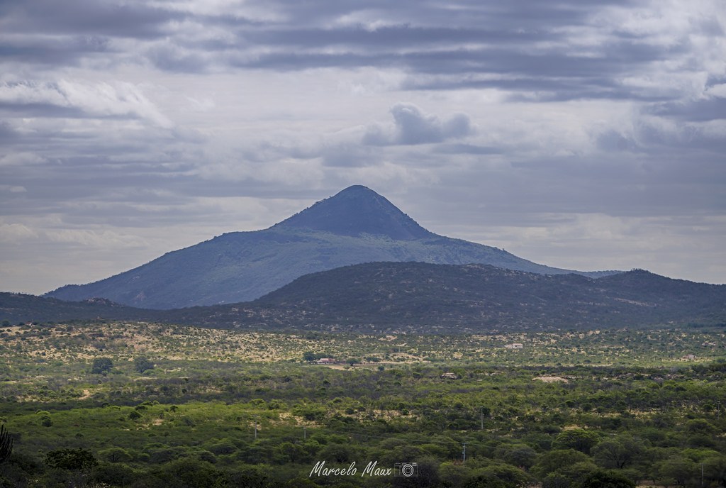 Cabují, el volcán extinto que reivindica el descubrimiento de Brasil