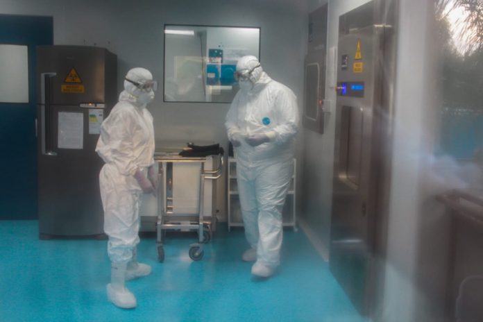 Científicos hallan la segunda ‘llave’ que usa el coronavirus para penetrar en los pulmones