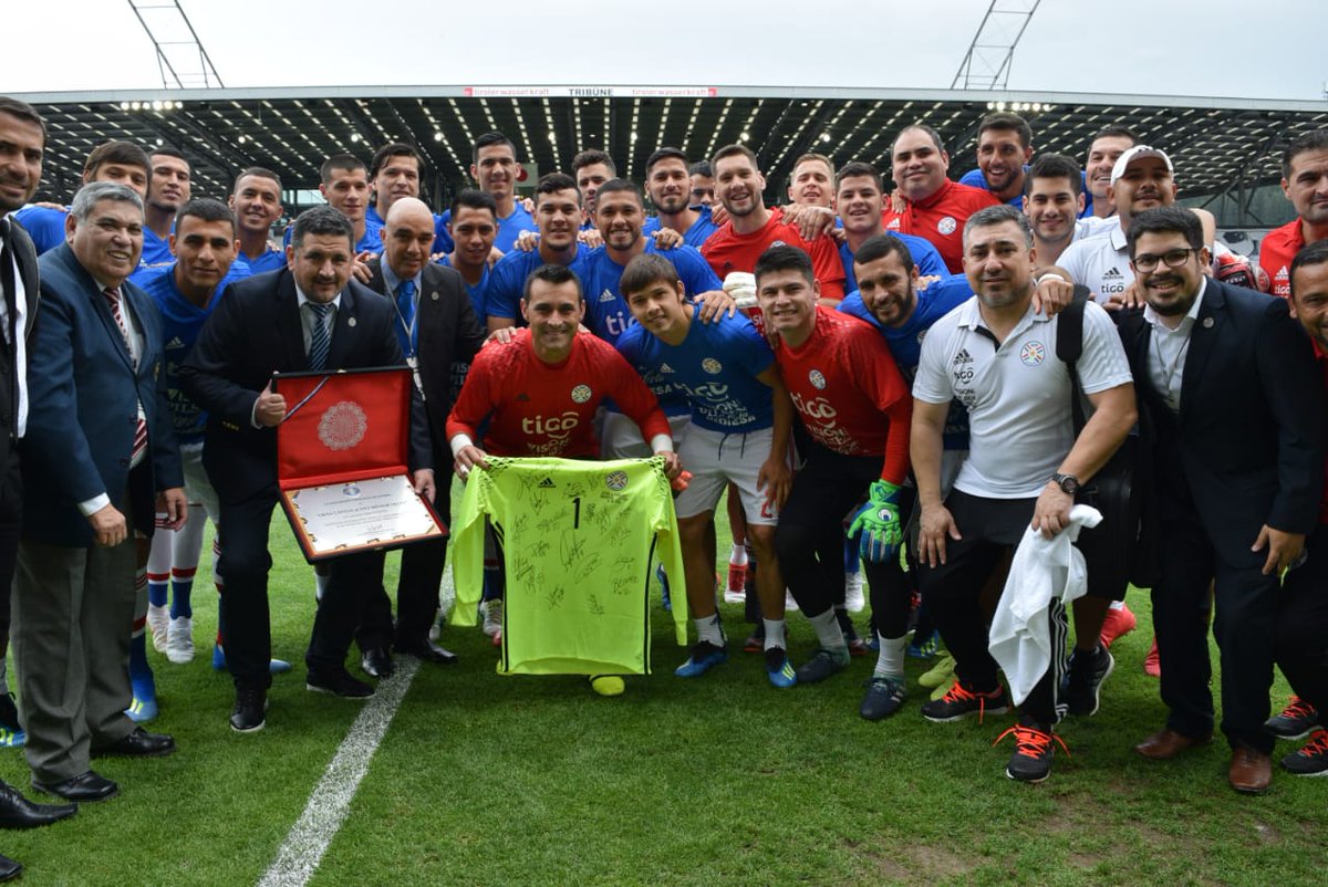Justo Villar anuncia su retiro del fútbol a través de un vídeo