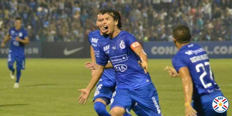 Sol debuta en la Sudamericana con el pie derecho