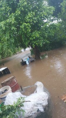 Familias de Paraguarí son evacuadas al Polideportivo Municipal y requieren asistencia de la SEN