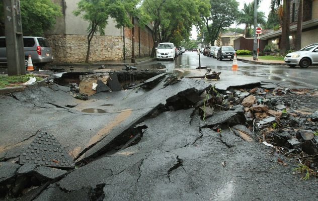 MOPC declara emergencia vial en Central tras los destrozos causados por el temporal