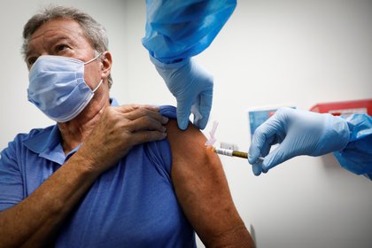 Salud establece puestos de vacunación contra el COVID-19