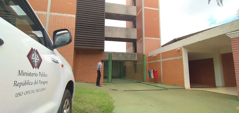 Aguardan imágenes de circuito cerrado para esclarecer cómo un hombre terminó debajo de un ascensor en la Fundación Tesãi