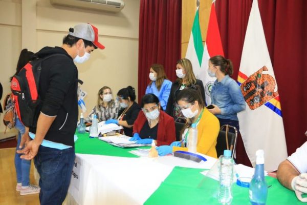 Convocan a estudiantes interesados en becas universitarias en Ñeembucú