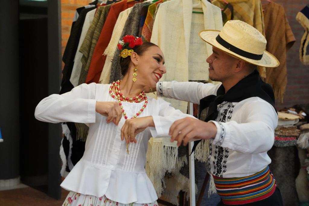Ballet Folclórico Nacional llevará a Pilar el proyecto «Abriendo Horizontes»