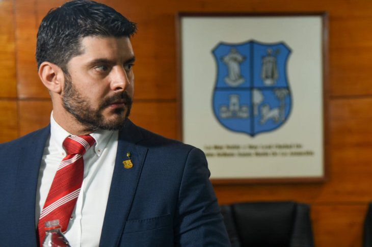 Nenecho tilda de “gran delincuente” al concejal Álvaro Grau y dispara contra Parxin