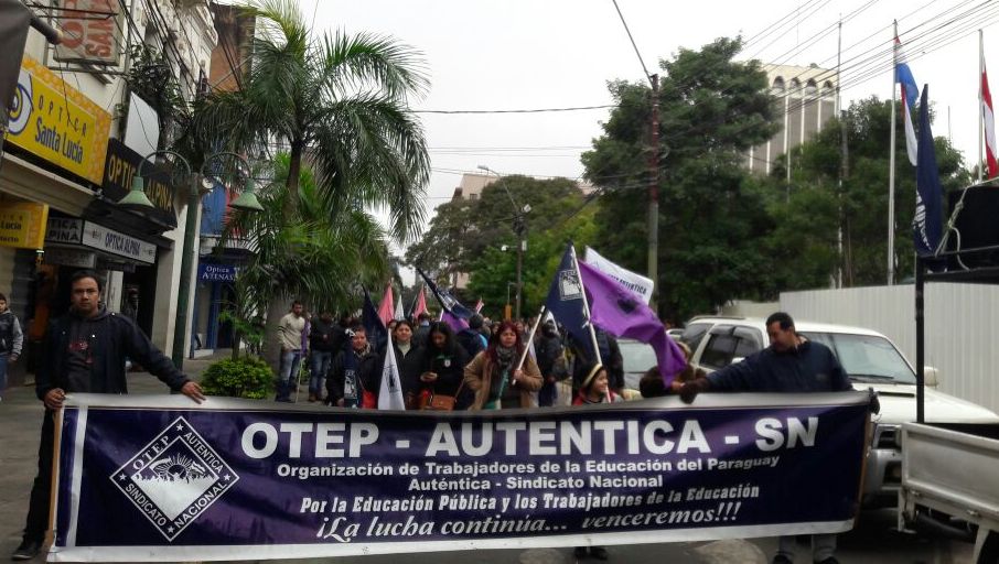 Docentes anuncian movilización para el 30 de abril y prevén una demanda contra el Estado paraguayo