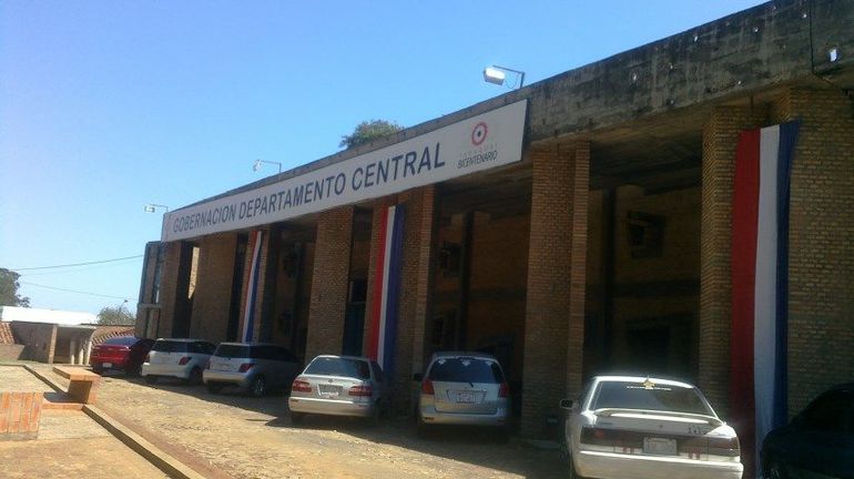 Concejales denuncian que Gobernación de Central está acéfala y exigen la renuncia de Hugo Javier