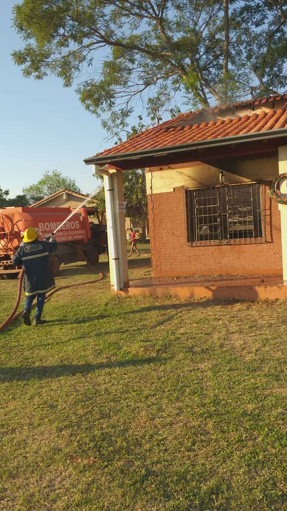 San Pedro del Paraná: Alumnos que quemaron un colegio tendrían entre 15 a 17 años