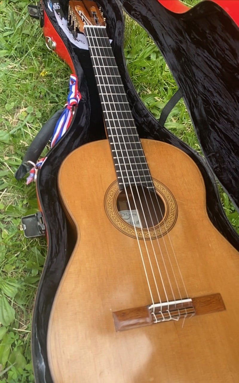 Berta Rojas recupera su guitarra: «Estoy feliz»