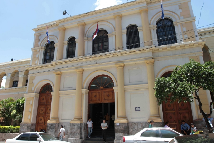 La SET no puede regular el trabajo de los contadores, afirman