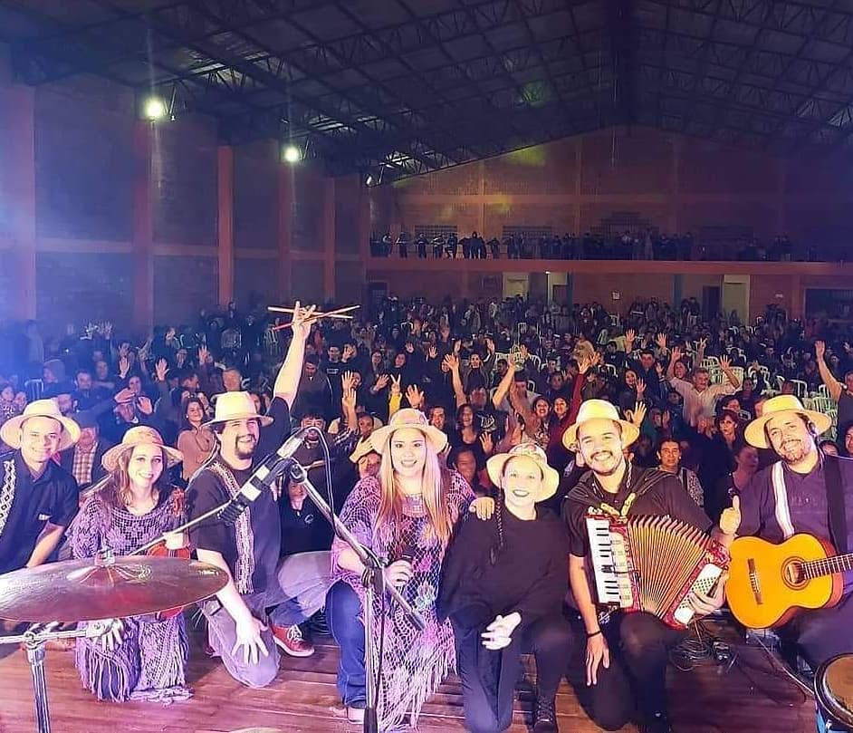 «Buenos Aires Celebra Paraguay» con Cielito Fernández, la bisnieta del folklore